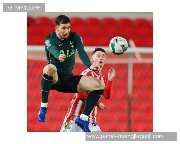 奇才与小牛激战正酣NBA赛场上演精彩对决引发球迷热议